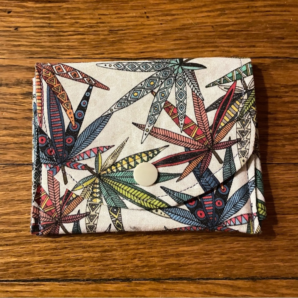 NEW Colorful Weed Leaf Pattern Fabric Compact Travel Wallet